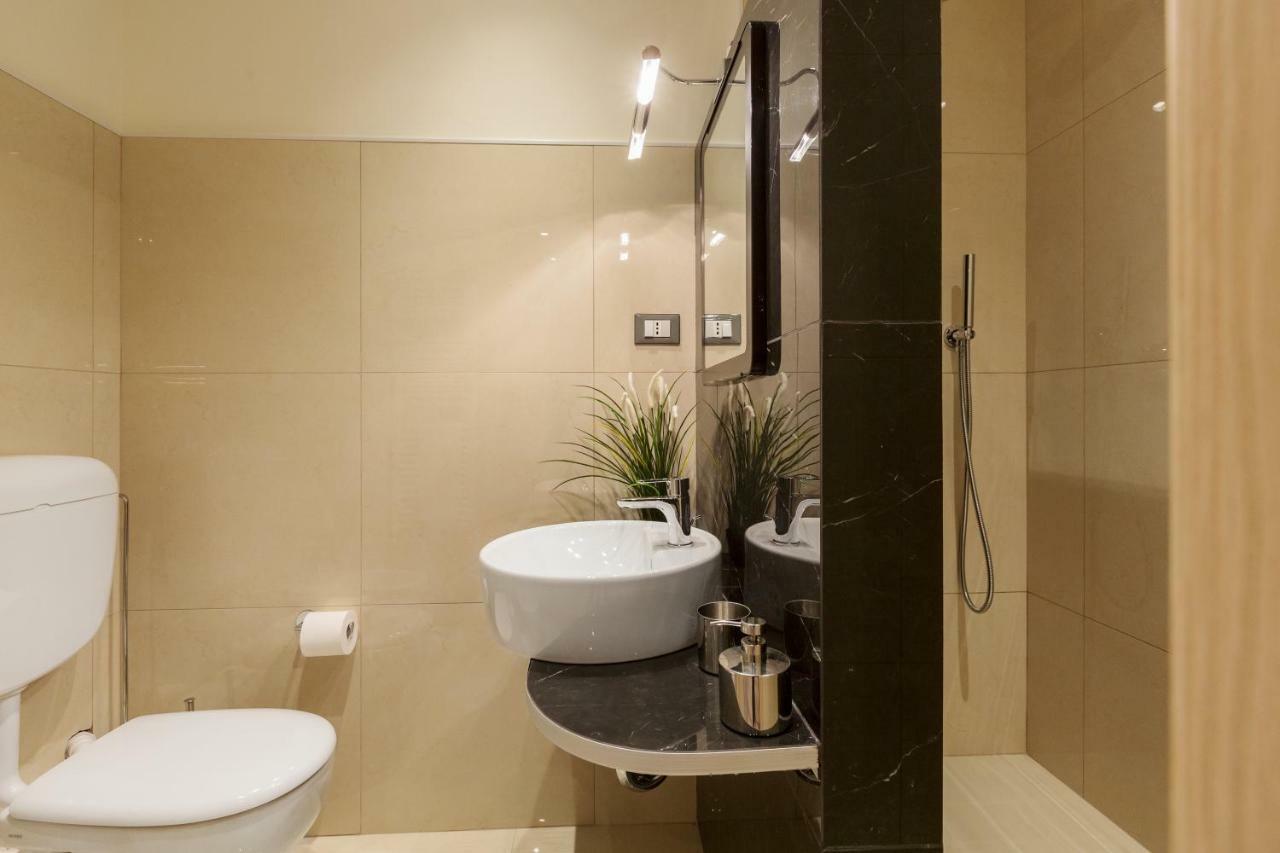 Cinque Terre The Square Apt - Two Bathrooms La Spezia Ngoại thất bức ảnh